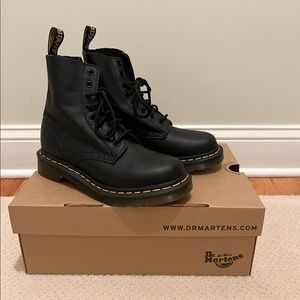 Dr. Martens 1460 Pascal Boot